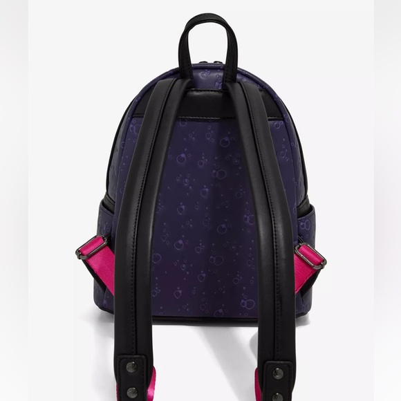 Loungefly Disney The Emperor\'s New Groove Kronk & Yzma
Secret Lab Mini Backpack
